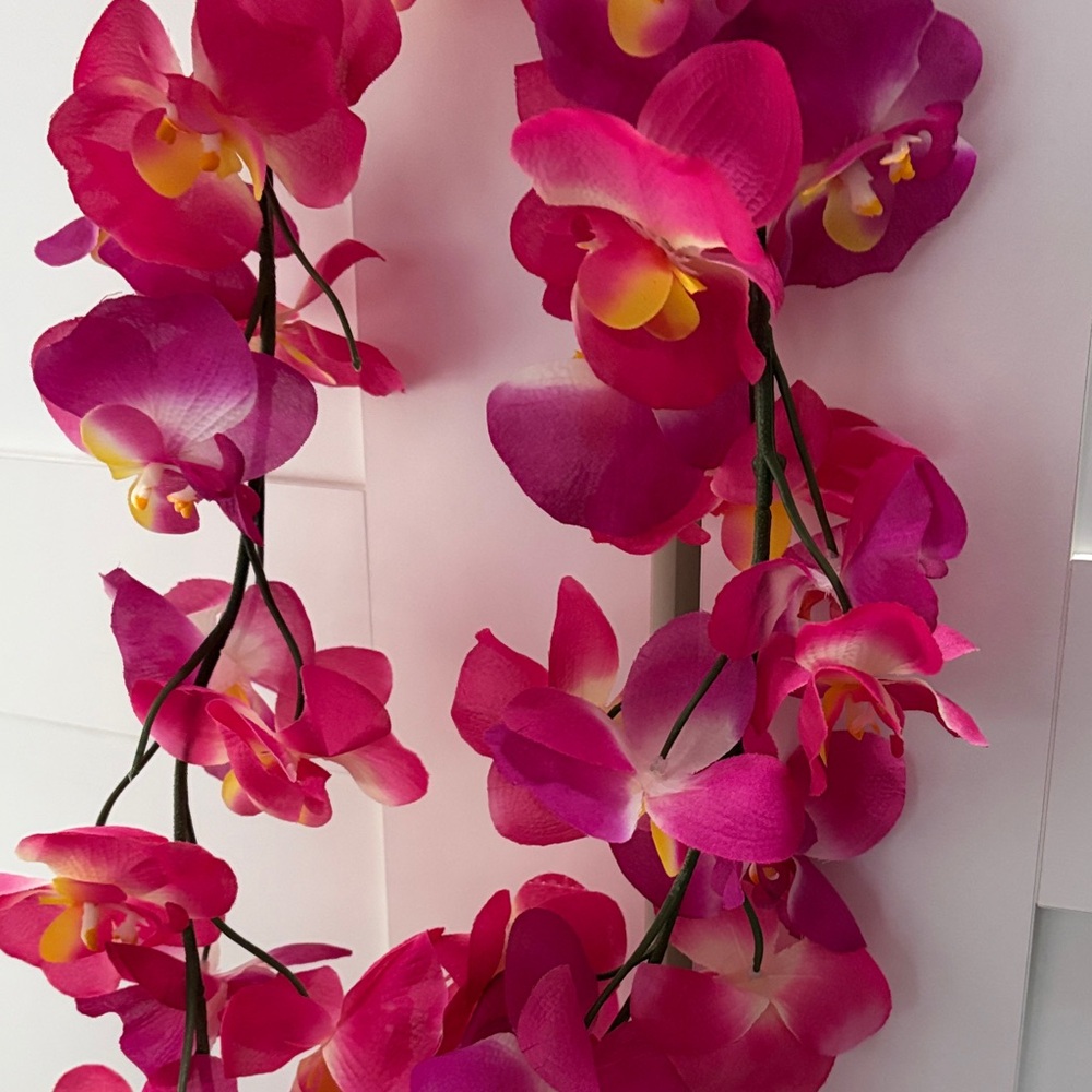 Vibrant Pink Orchid Garland - 2 strands - Picture 5 of 7